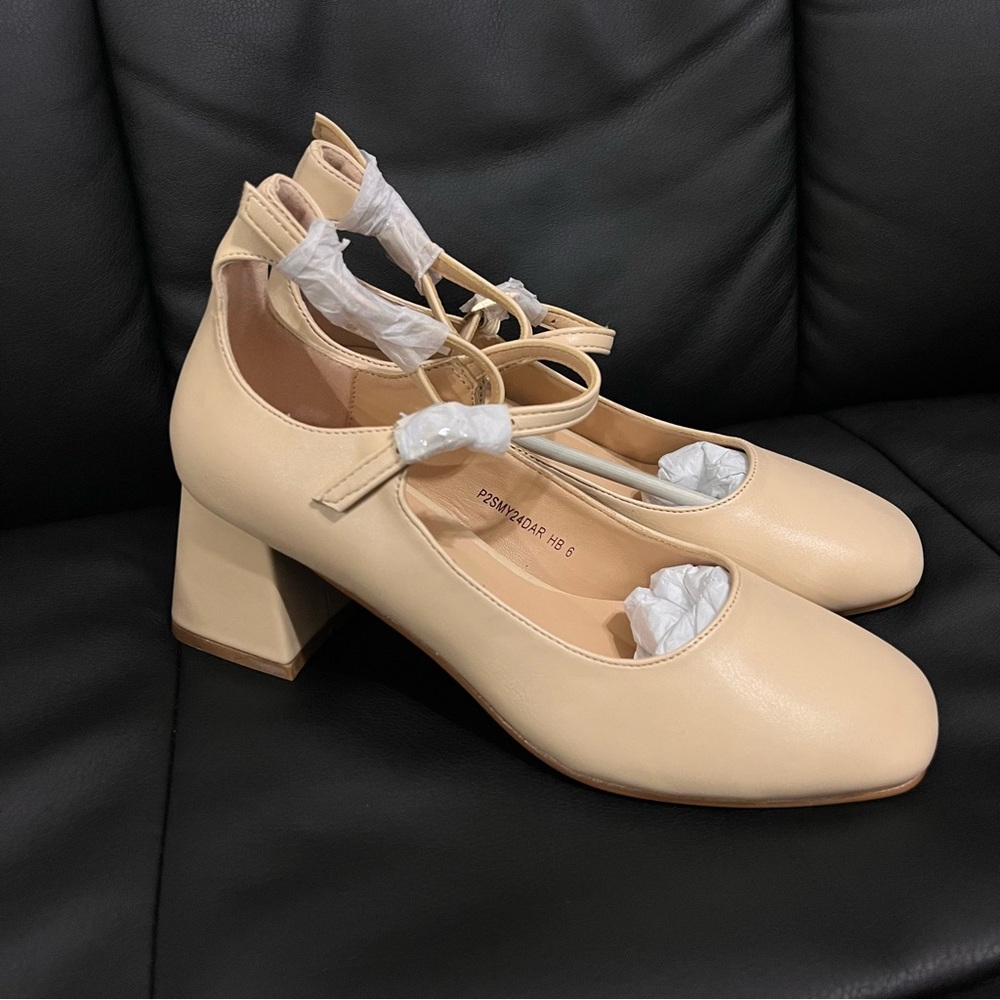 IDIFU IN2 Mary Jane Shoes Low Block Chunky Closed Toe Heels size 6 New